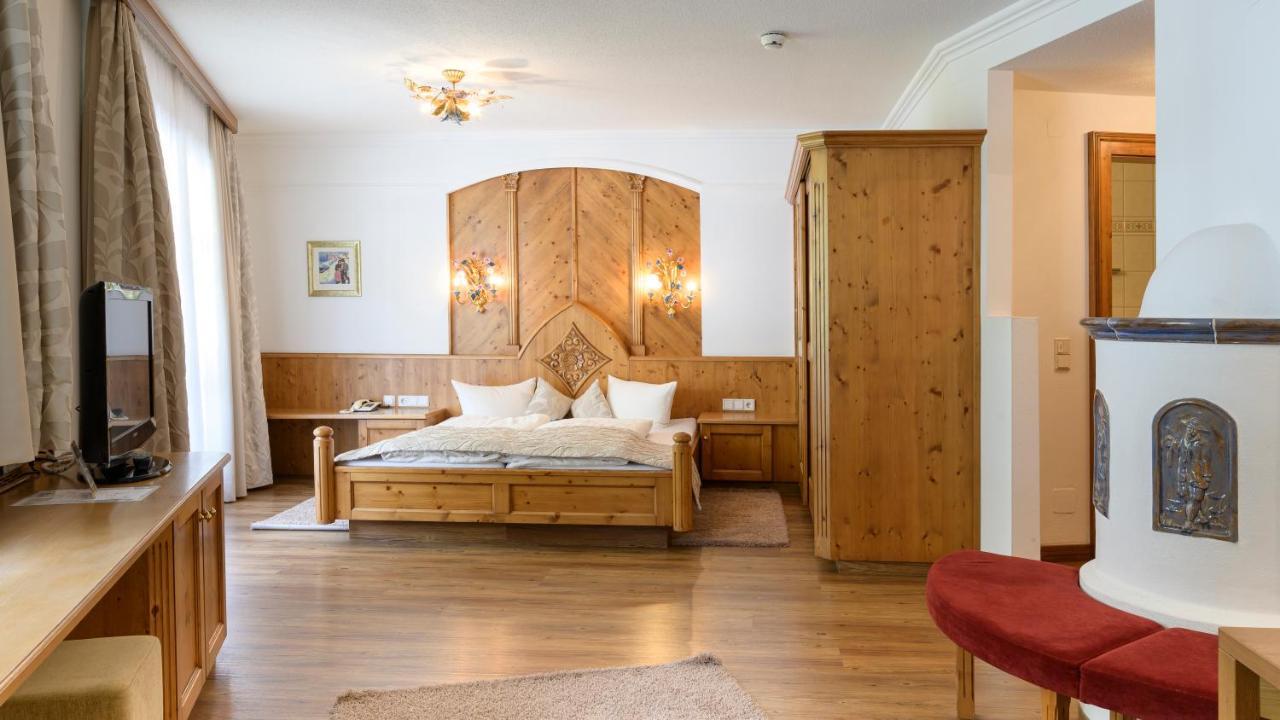 Garni Castel Hotel 4*
